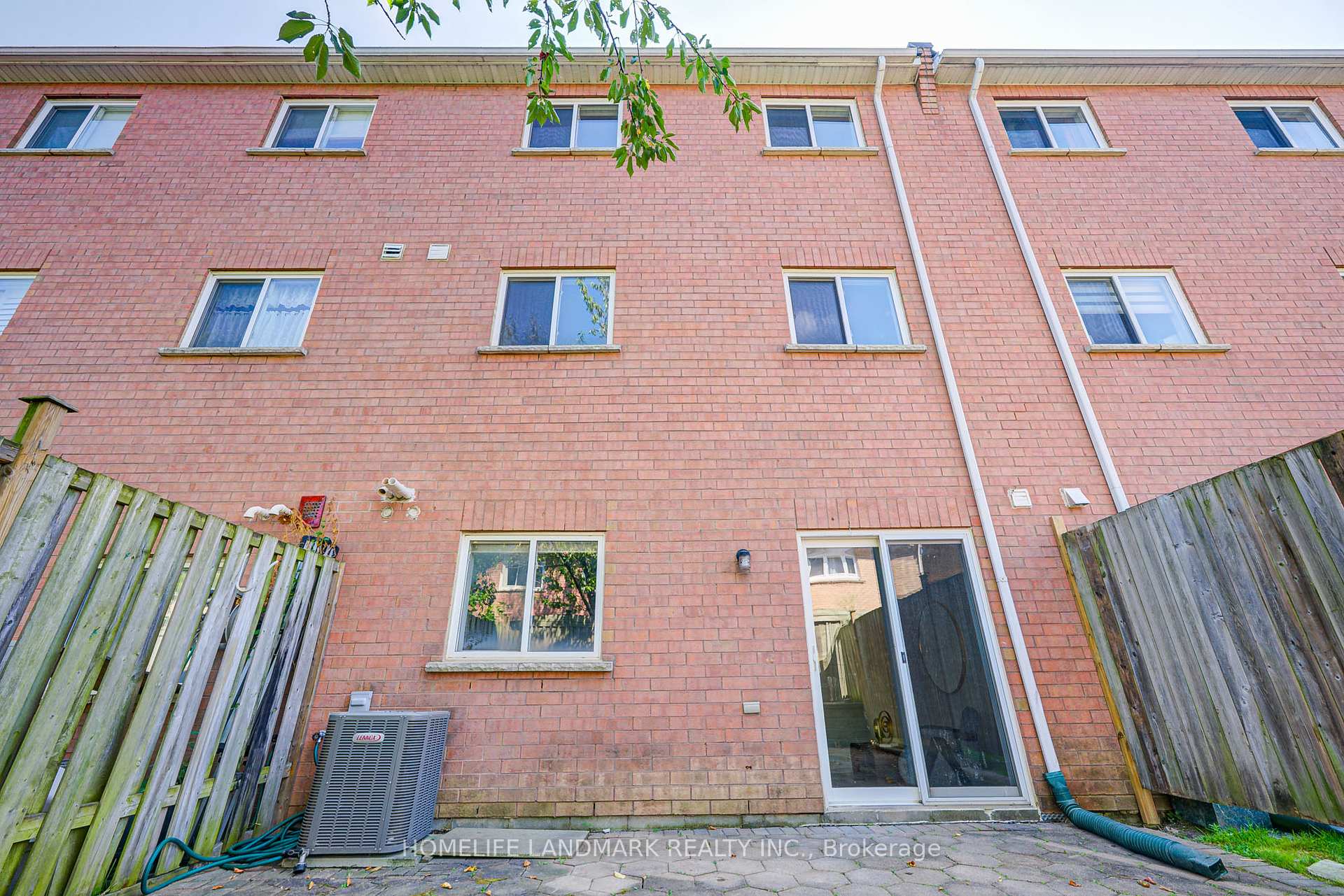 Photo 48 of 24 Red Sea Way, Markham, Middlefield — HOMEH