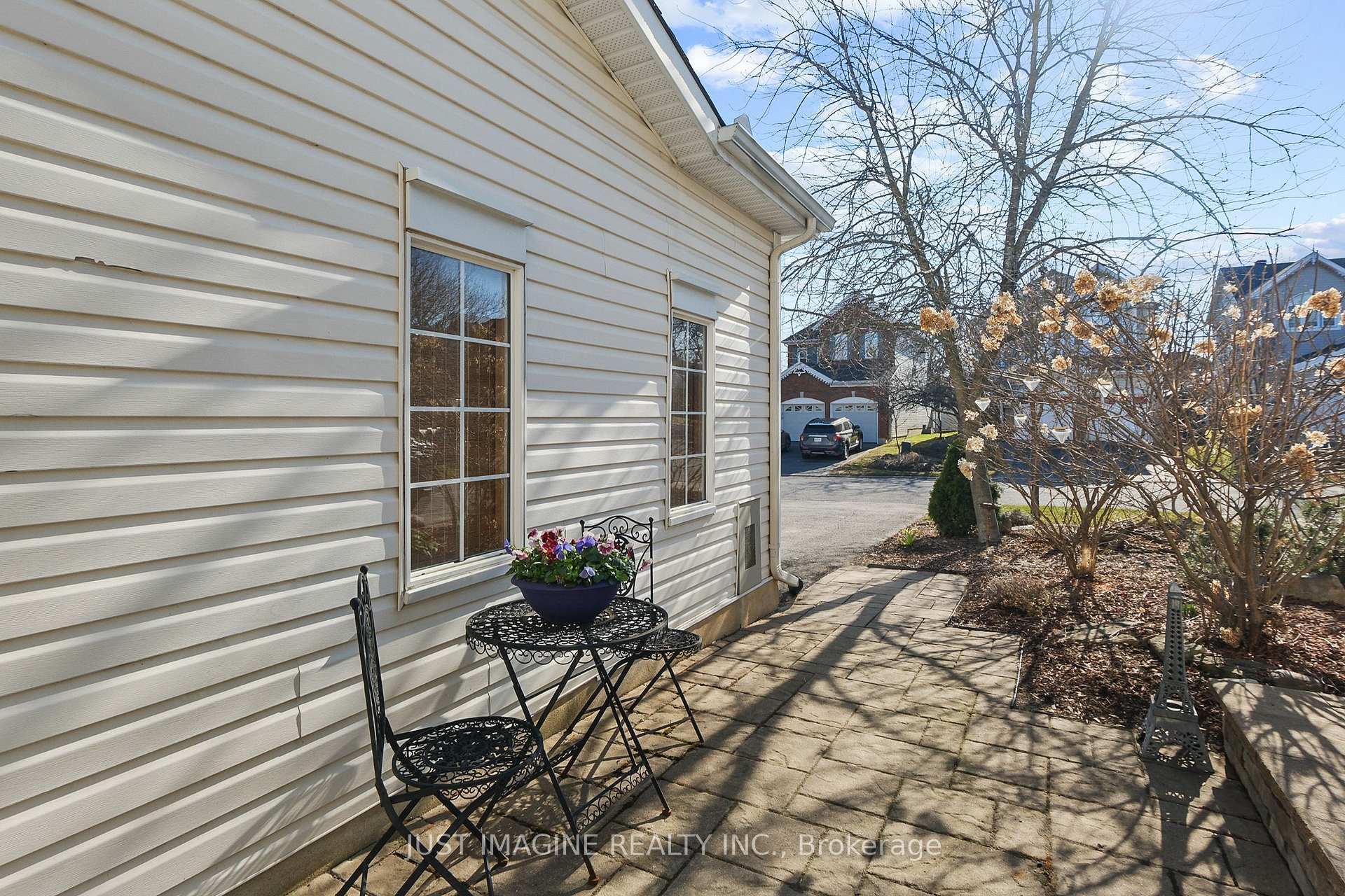 Photo 3 of 57 Hemlo Crescent, Ottawa, Kanata - Kanata Lakes/Heritage Hills — HOMEH