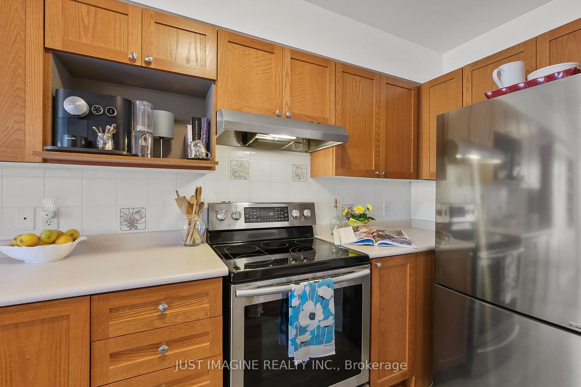 Photo 21 of 57 Hemlo Crescent, Ottawa, Kanata - Kanata Lakes/Heritage Hills — HOMEH
