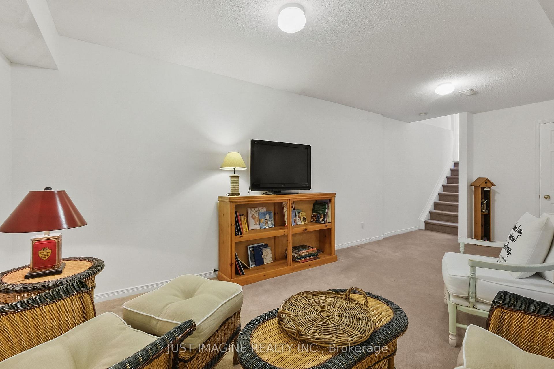 Photo 39 of 57 Hemlo Crescent, Ottawa, Kanata - Kanata Lakes/Heritage Hills — HOMEH