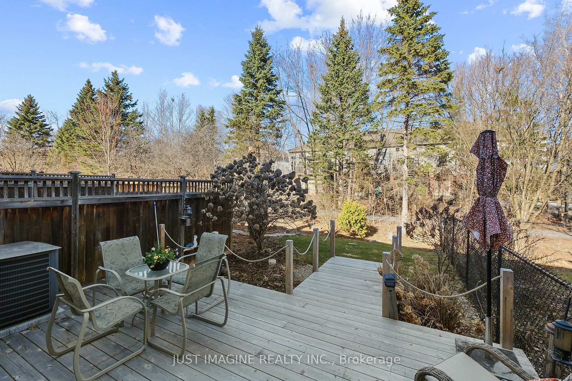 Photo 40 of 57 Hemlo Crescent, Ottawa, Kanata - Kanata Lakes/Heritage Hills — HOMEH
