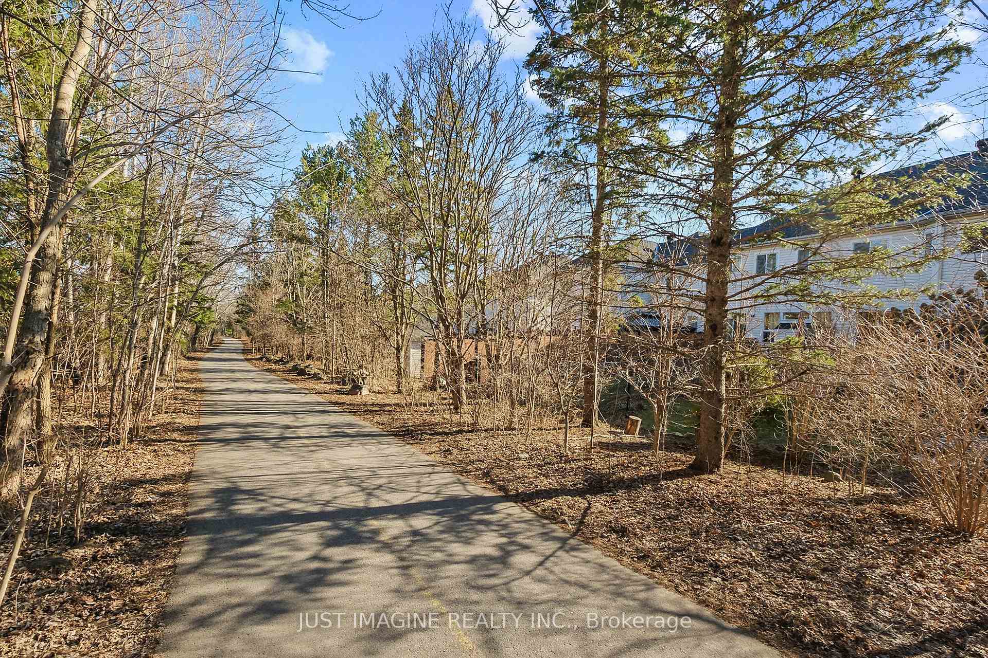 Photo 46 of 57 Hemlo Crescent, Ottawa, Kanata - Kanata Lakes/Heritage Hills — HOMEH