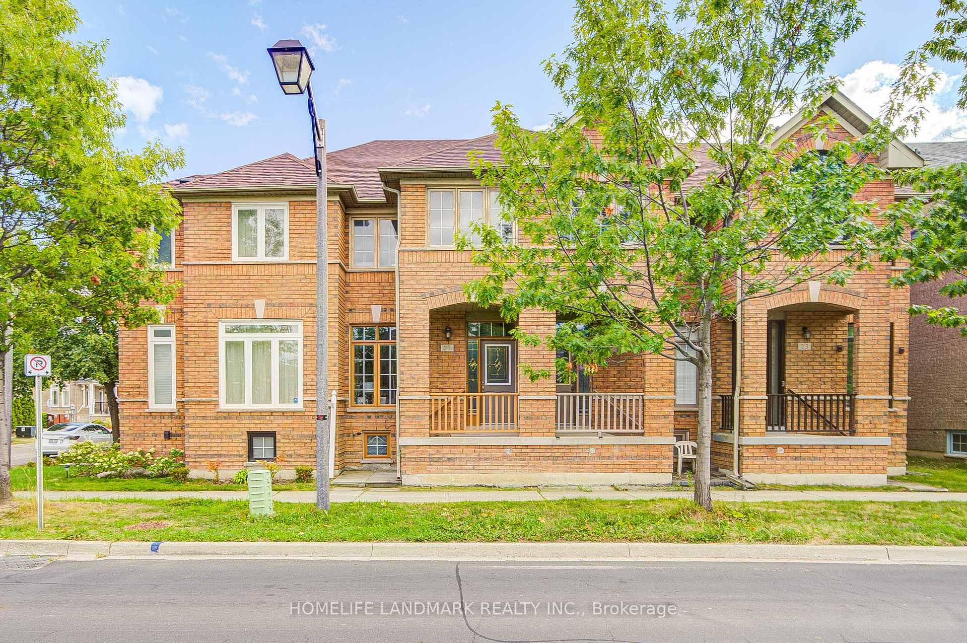 Photo 1 of 27 Bur Oak Avenue, Markham, Berczy — HOMEH