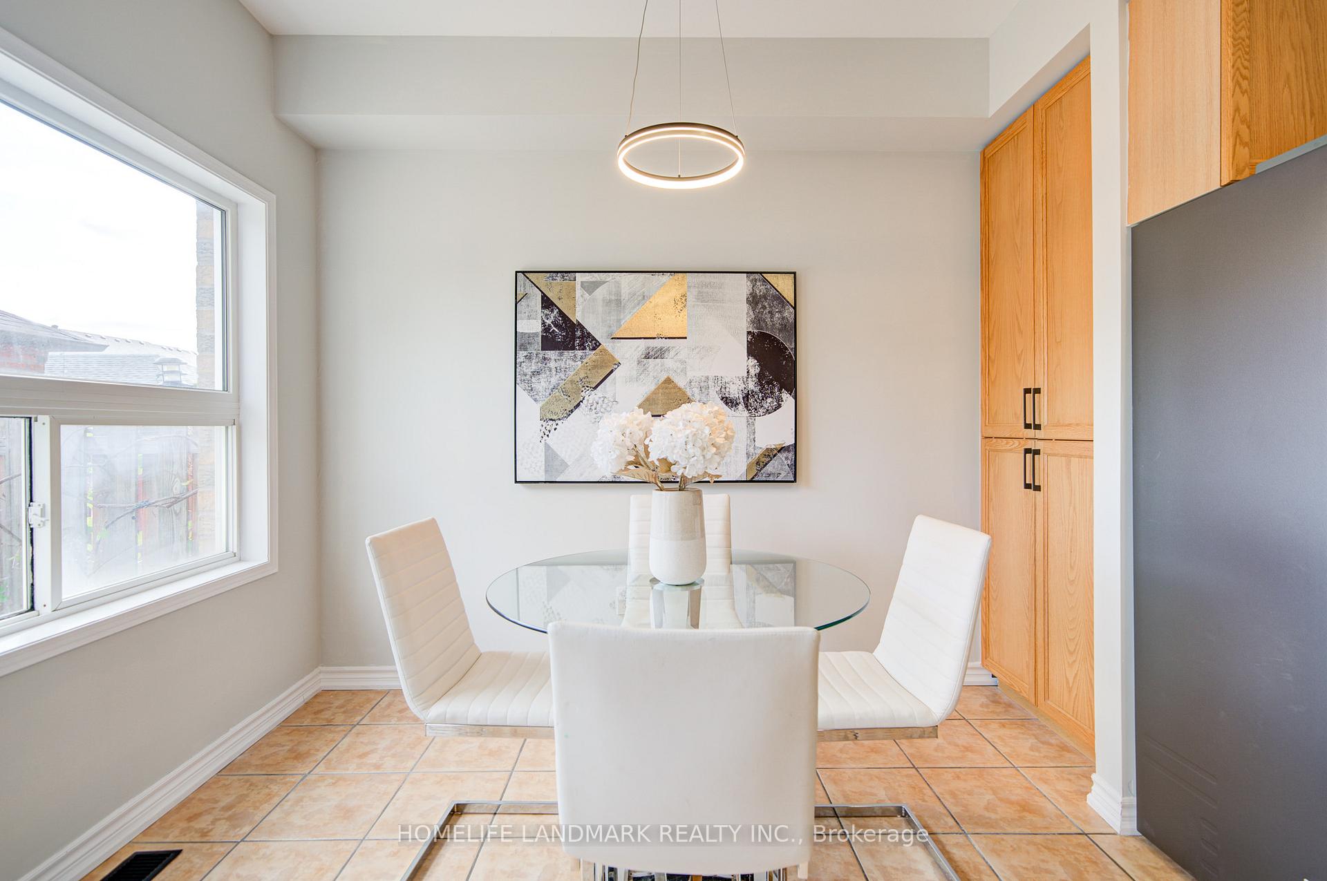 Photo 20 of 27 Bur Oak Avenue, Markham, Berczy — HOMEH