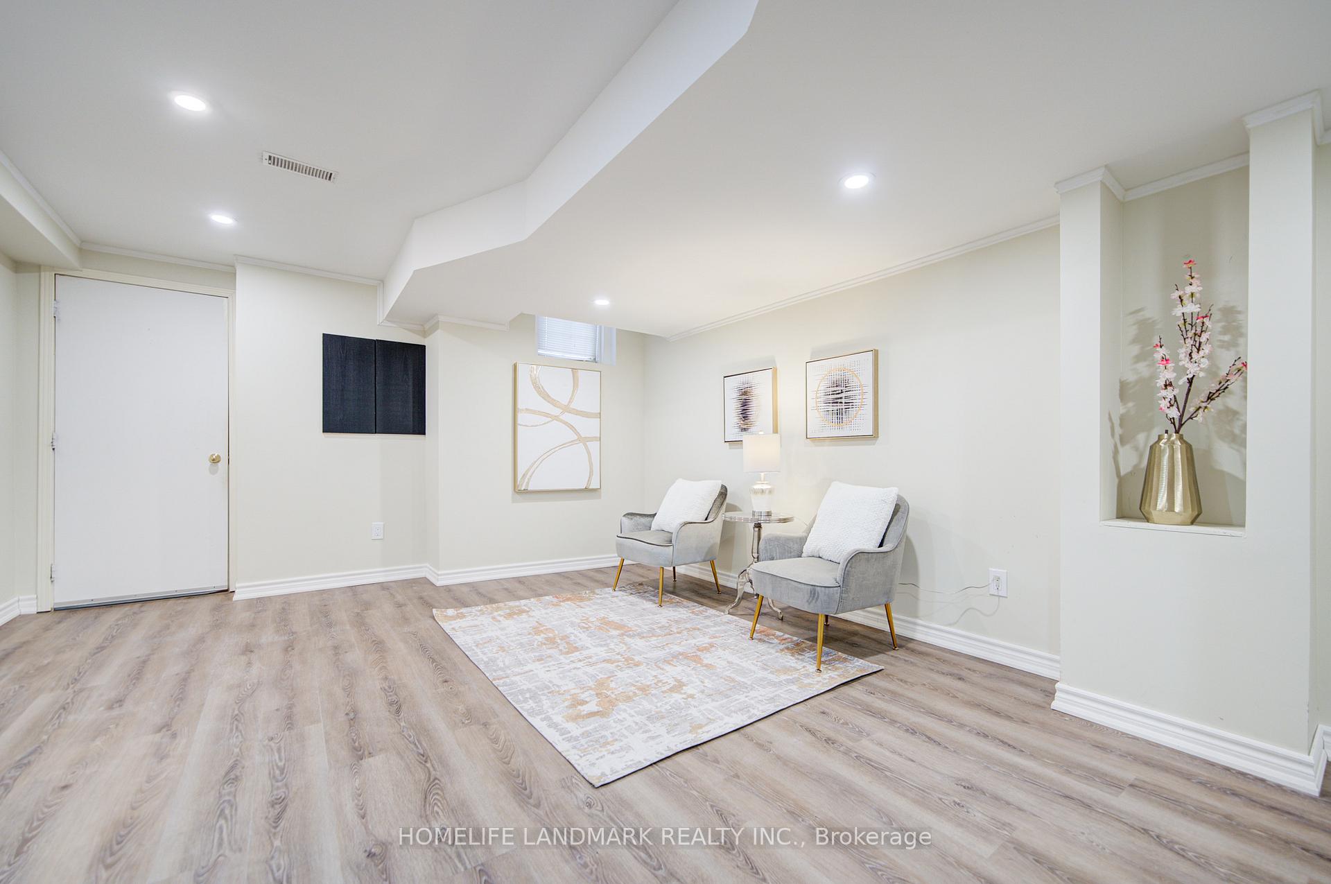 Photo 43 of 27 Bur Oak Avenue, Markham, Berczy — HOMEH