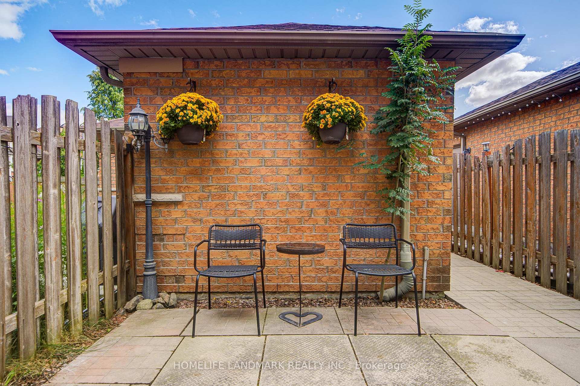 Photo 48 of 27 Bur Oak Avenue, Markham, Berczy — HOMEH