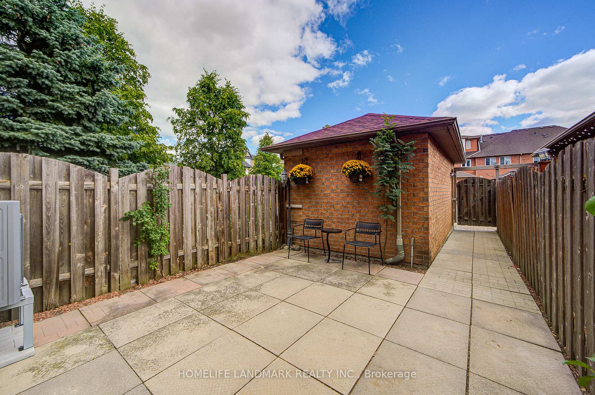 Photo 49 of 27 Bur Oak Avenue, Markham, Berczy — HOMEH