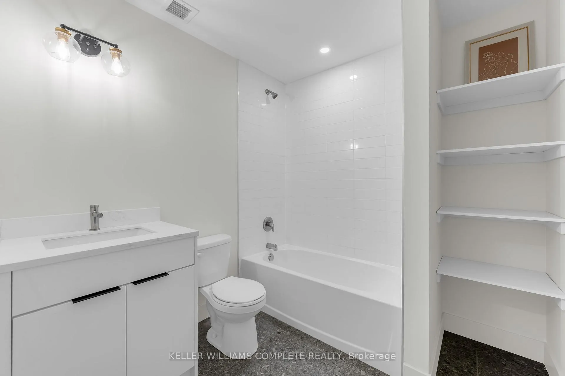Photo 11 of Unit 406, 24 Augusta Street, Hamilton, Corktown — HOMEH