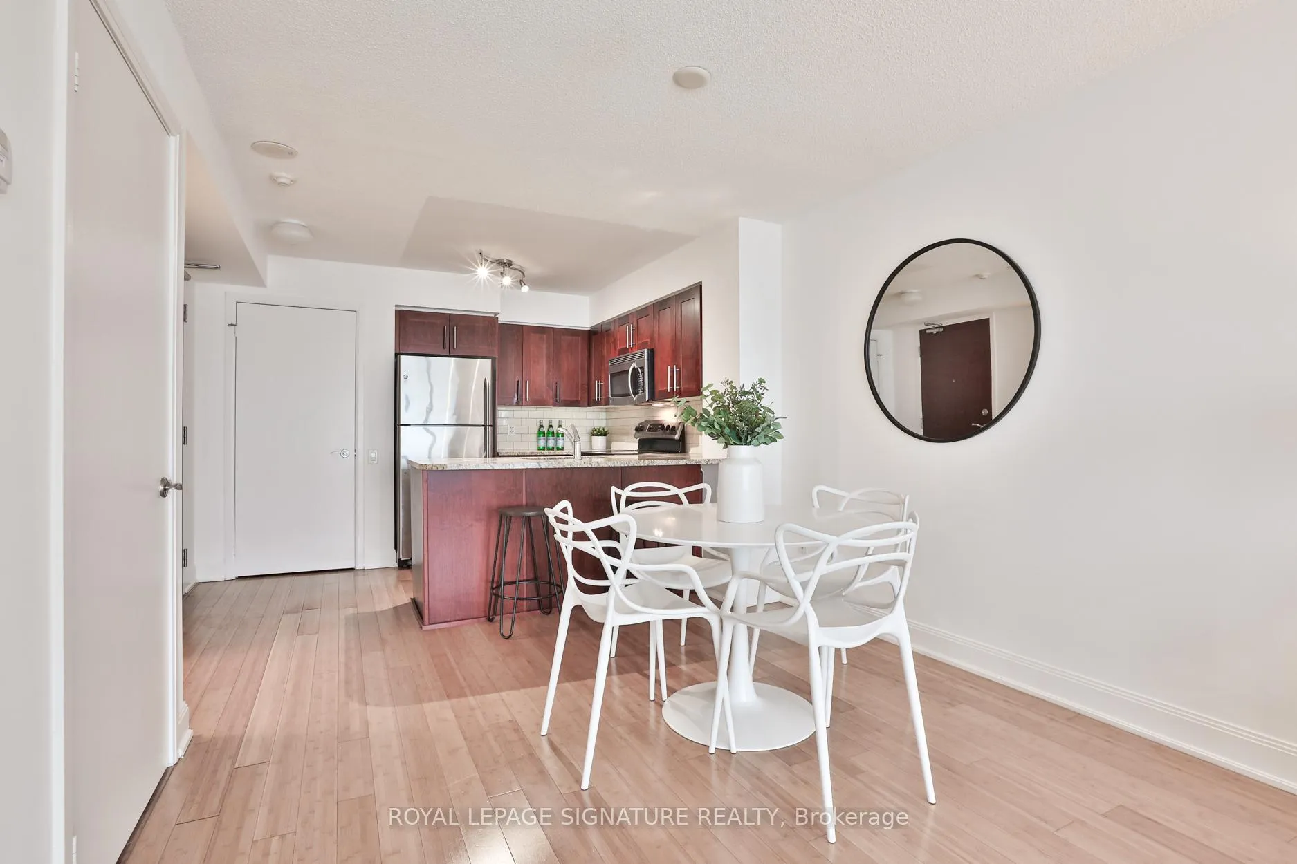 Photo 8 of Unit 2701, 2181 Yonge Street, Toronto, Mount Pleasant West — HOMEH