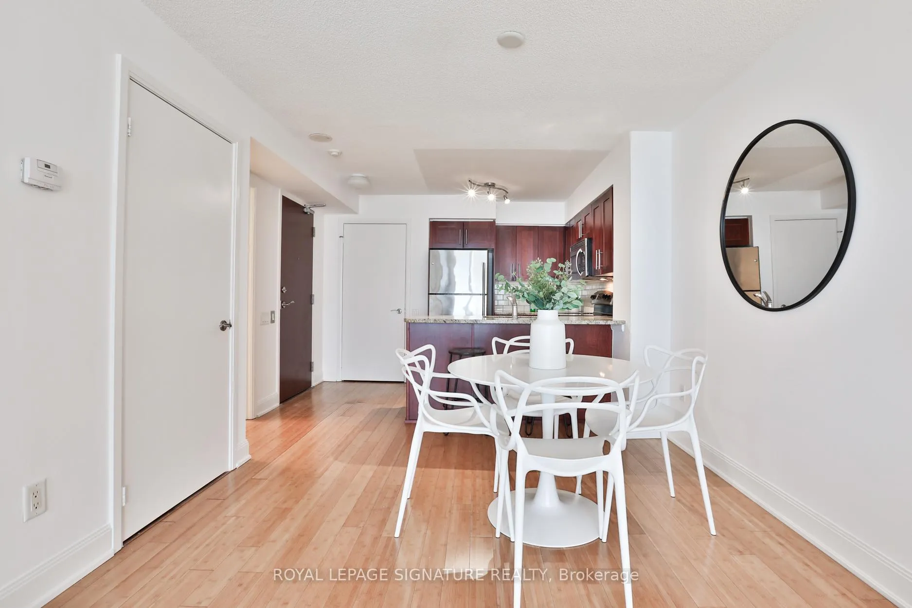 Photo 9 of Unit 2701, 2181 Yonge Street, Toronto, Mount Pleasant West — HOMEH