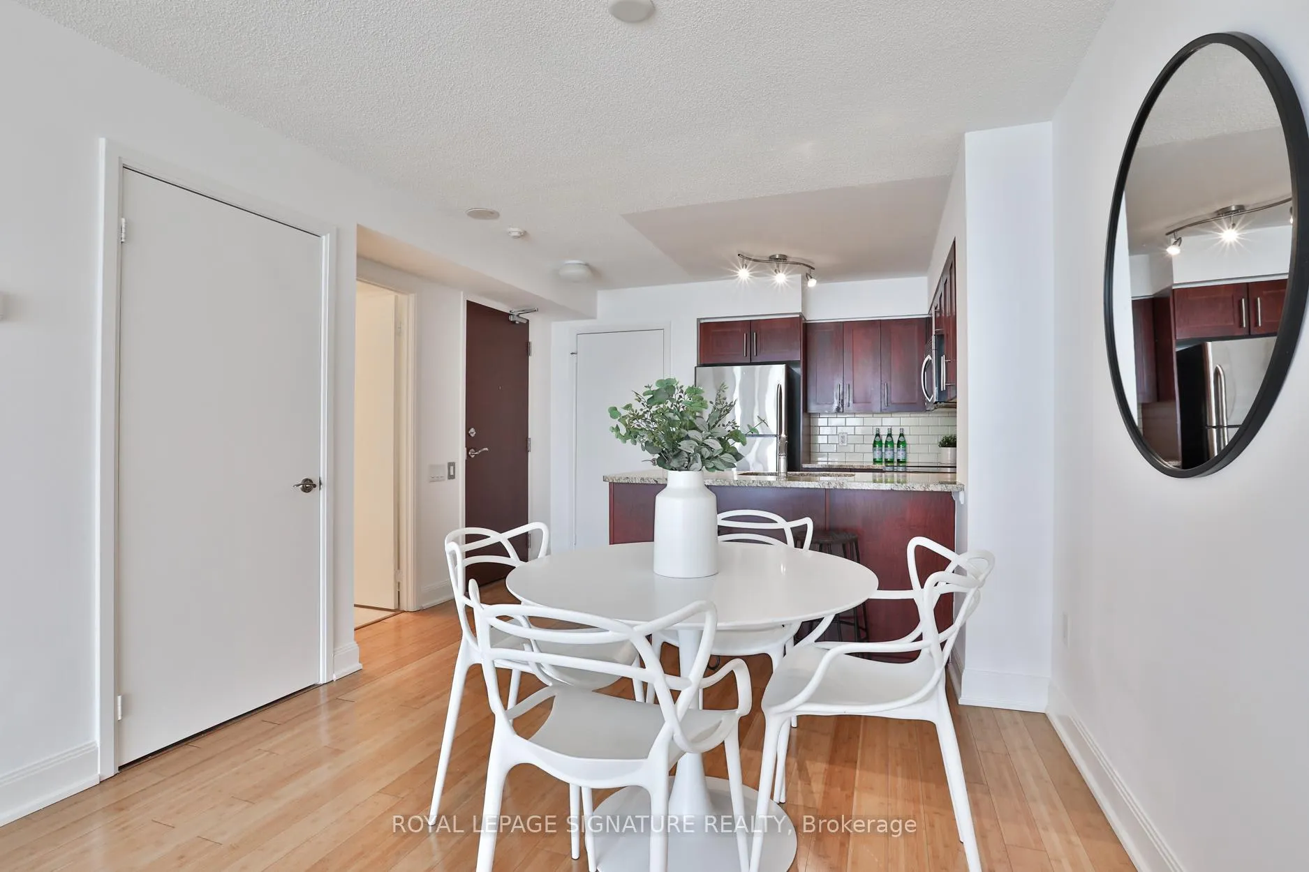 Photo 10 of Unit 2701, 2181 Yonge Street, Toronto, Mount Pleasant West — HOMEH