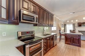 Photo 11 of 480 Hamilton Drive, Hamilton, Ancaster — HOMEH
