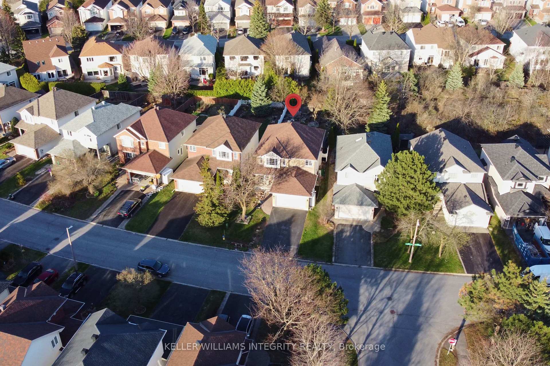 Photo 2 of 28 Evanshen Crescent, Ottawa, Kanata - Kanata Lakes/Heritage Hills — HOMEH