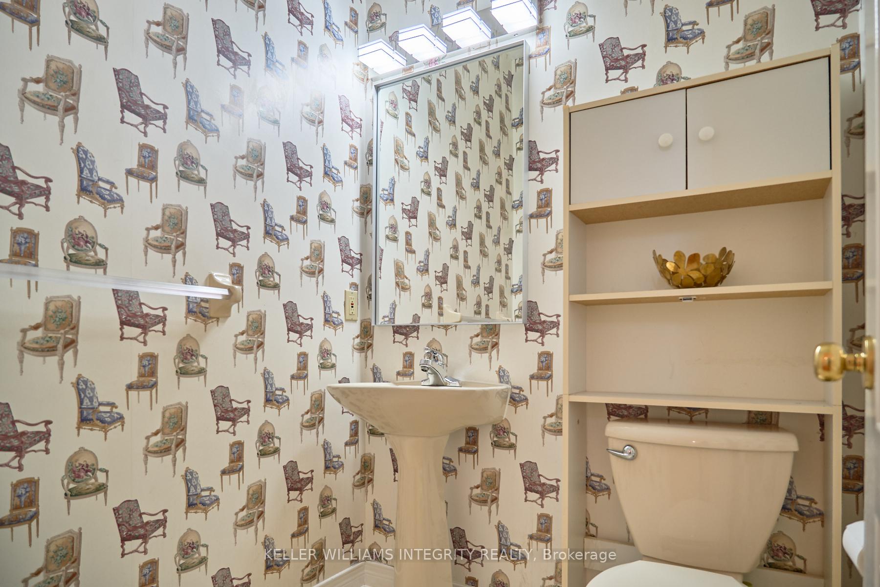 Photo 19 of 28 Evanshen Crescent, Ottawa, Kanata - Kanata Lakes/Heritage Hills — HOMEH