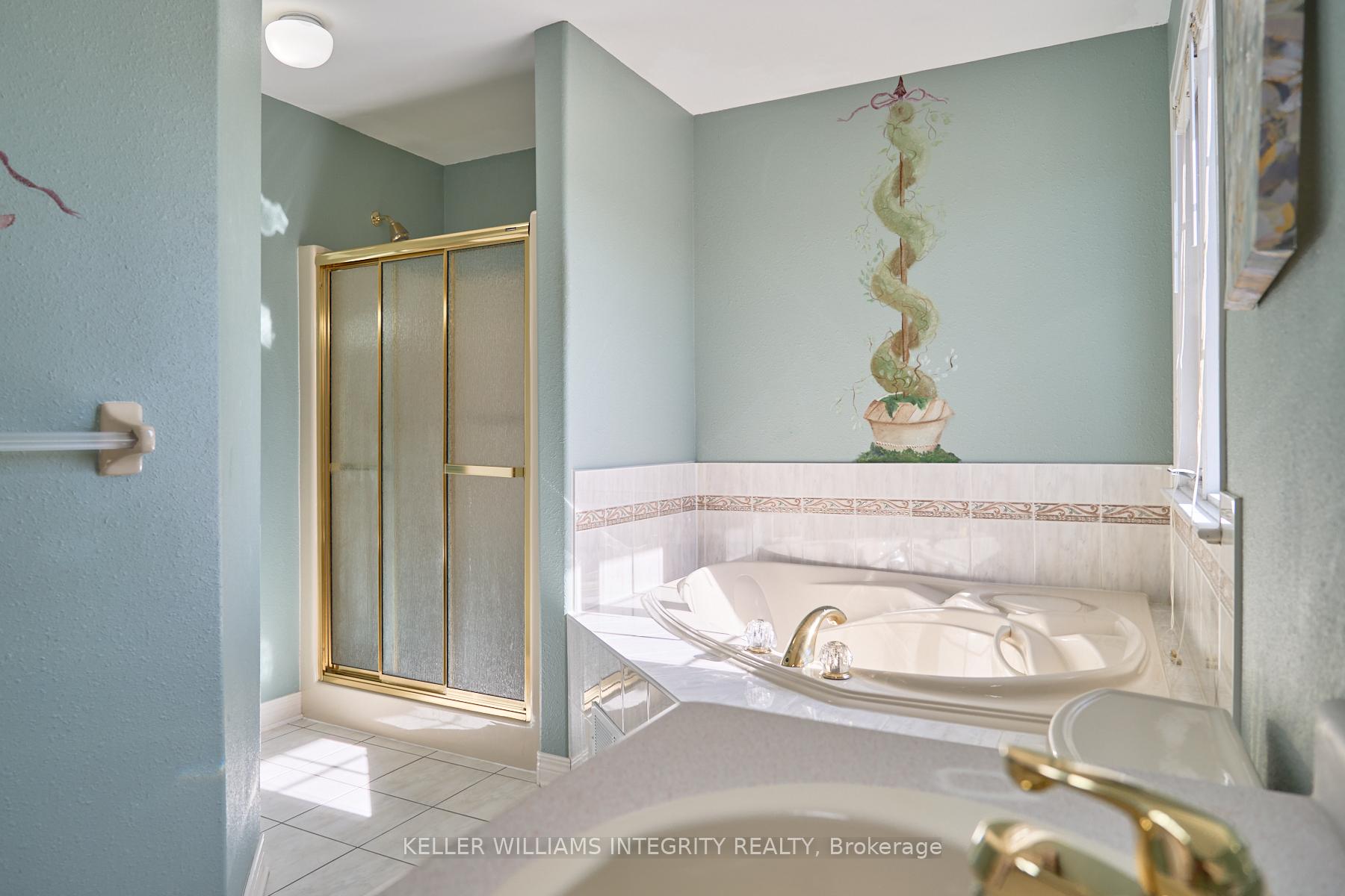 Photo 25 of 28 Evanshen Crescent, Ottawa, Kanata - Kanata Lakes/Heritage Hills — HOMEH
