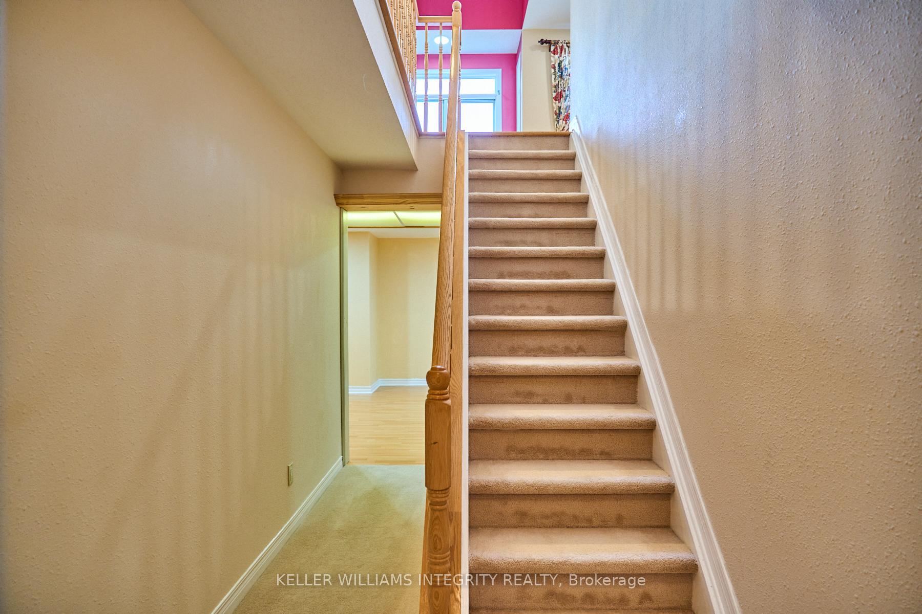 Photo 30 of 28 Evanshen Crescent, Ottawa, Kanata - Kanata Lakes/Heritage Hills — HOMEH