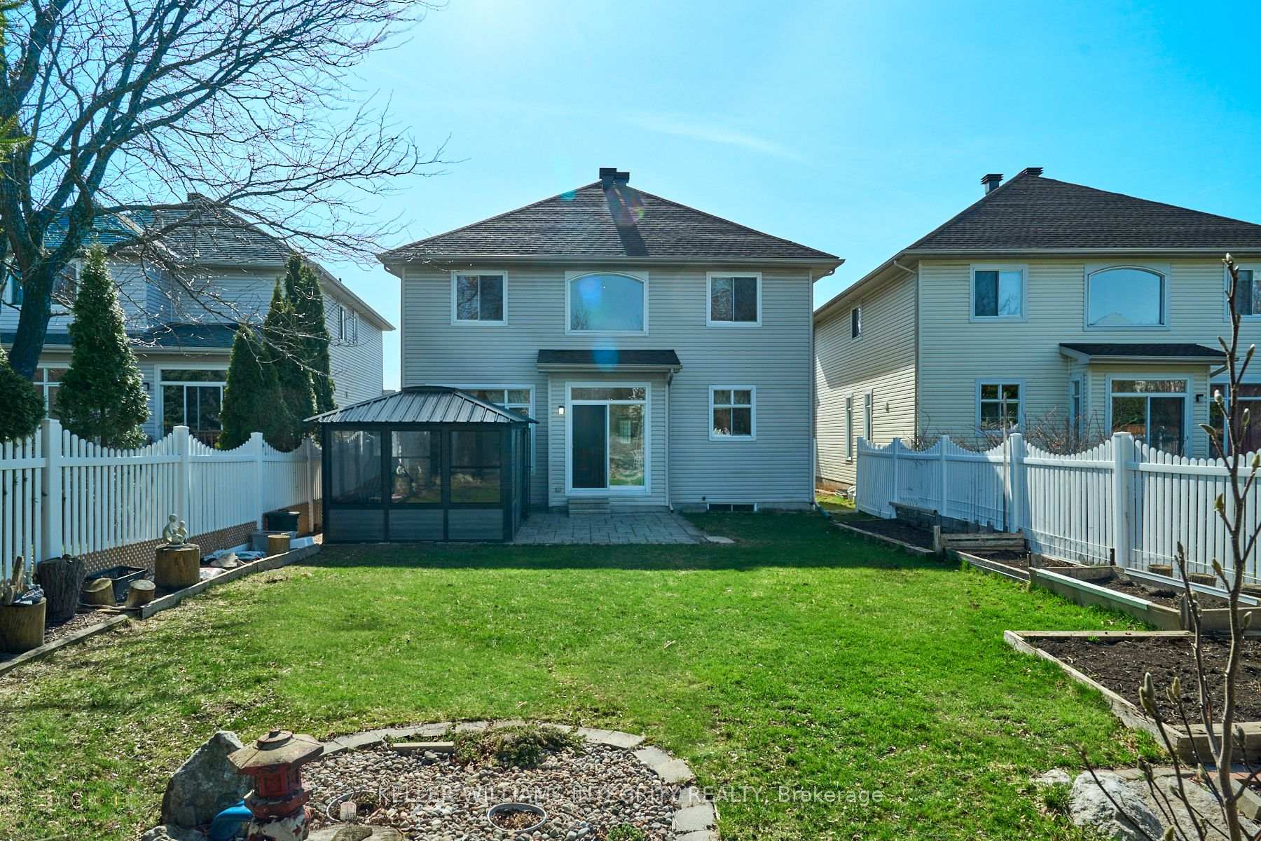 Photo 37 of 28 Evanshen Crescent, Ottawa, Kanata - Kanata Lakes/Heritage Hills — HOMEH