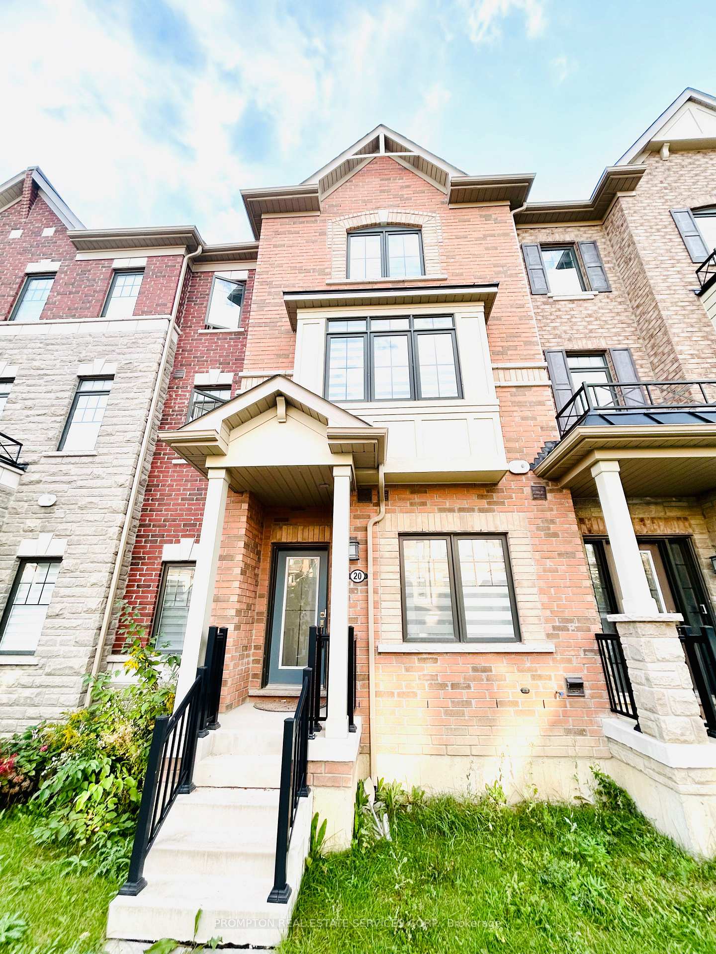 Photo 1 of 20 Isabella Peach Drive, Markham, Victoria Square — HOMEH