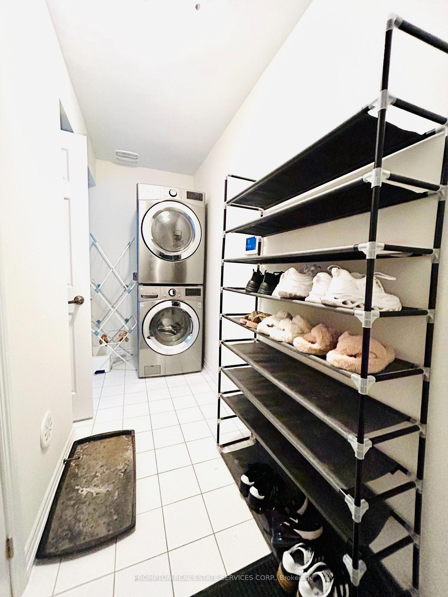 Photo 3 of 20 Isabella Peach Drive, Markham, Victoria Square — HOMEH