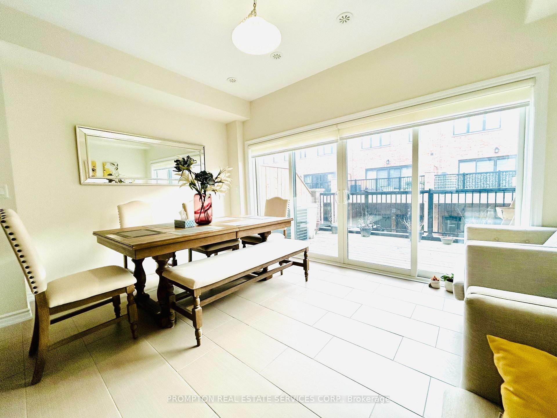 Photo 5 of 20 Isabella Peach Drive, Markham, Victoria Square — HOMEH