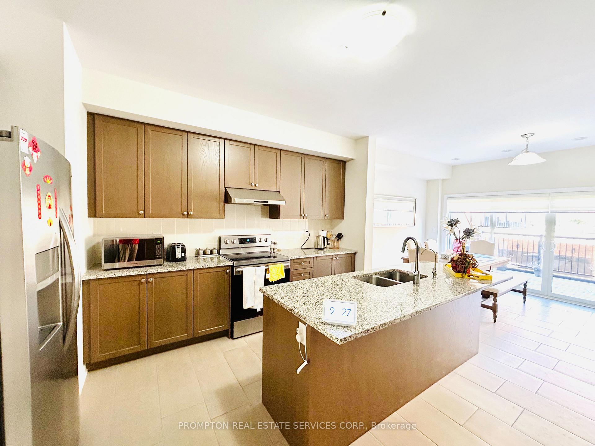 Photo 8 of 20 Isabella Peach Drive, Markham, Victoria Square — HOMEH