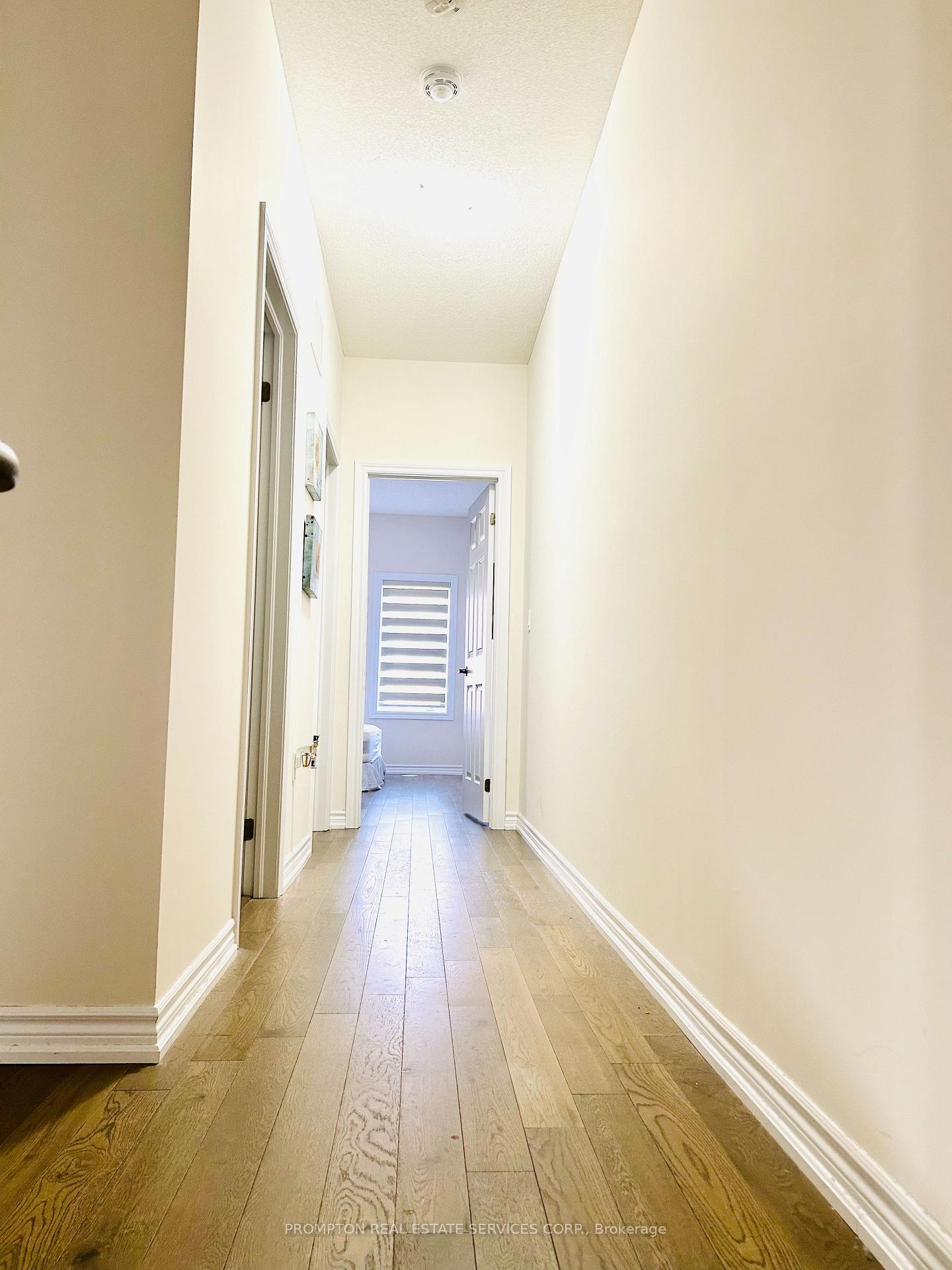 Photo 11 of 20 Isabella Peach Drive, Markham, Victoria Square — HOMEH
