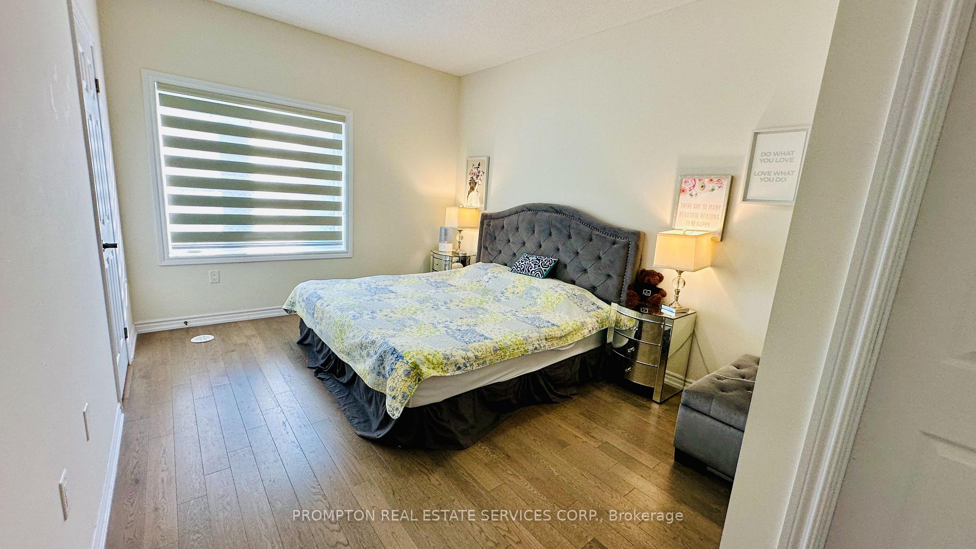 Photo 12 of 20 Isabella Peach Drive, Markham, Victoria Square — HOMEH