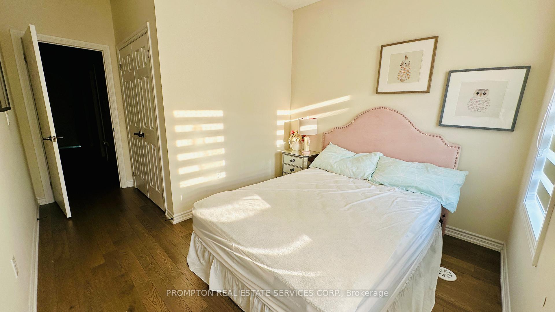 Photo 16 of 20 Isabella Peach Drive, Markham, Victoria Square — HOMEH