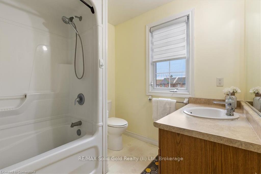 Photo 28 of 80 Ralgreen Crescent, Kitchener — HOMEH