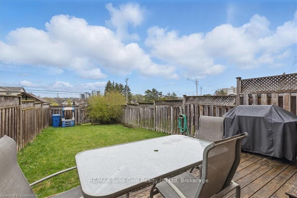 Photo 35 of 80 Ralgreen Crescent, Kitchener — HOMEH