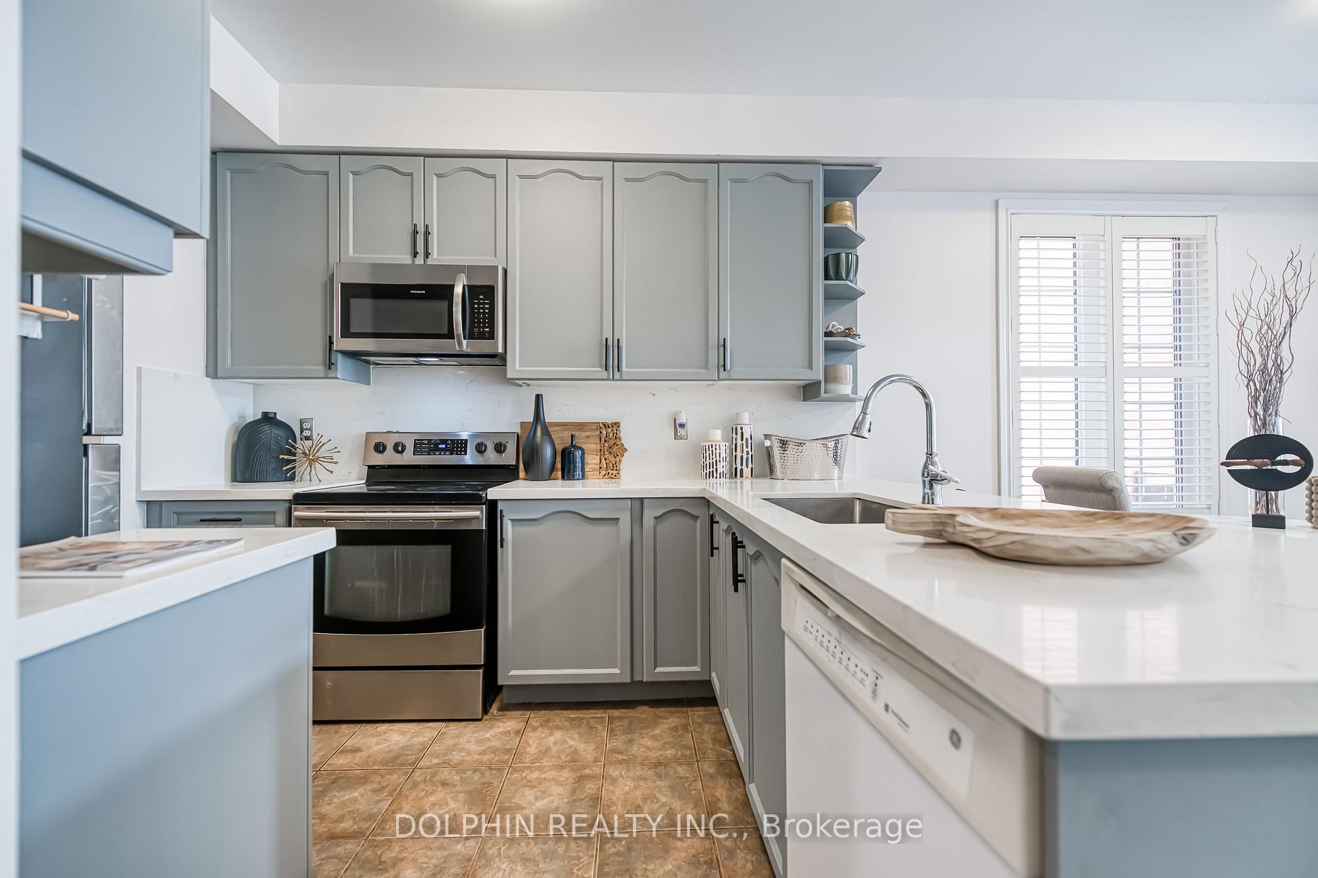 Photo 5 of 13 Cardrew Street, Markham, Cornell — HOMEH