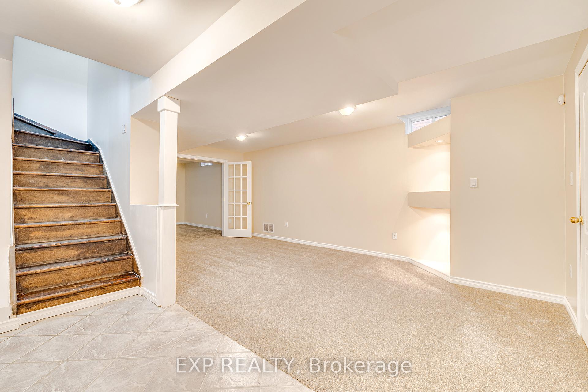 Photo 21 of 39 Bosworth Street, Hamilton, Meadowlands — HOMEH