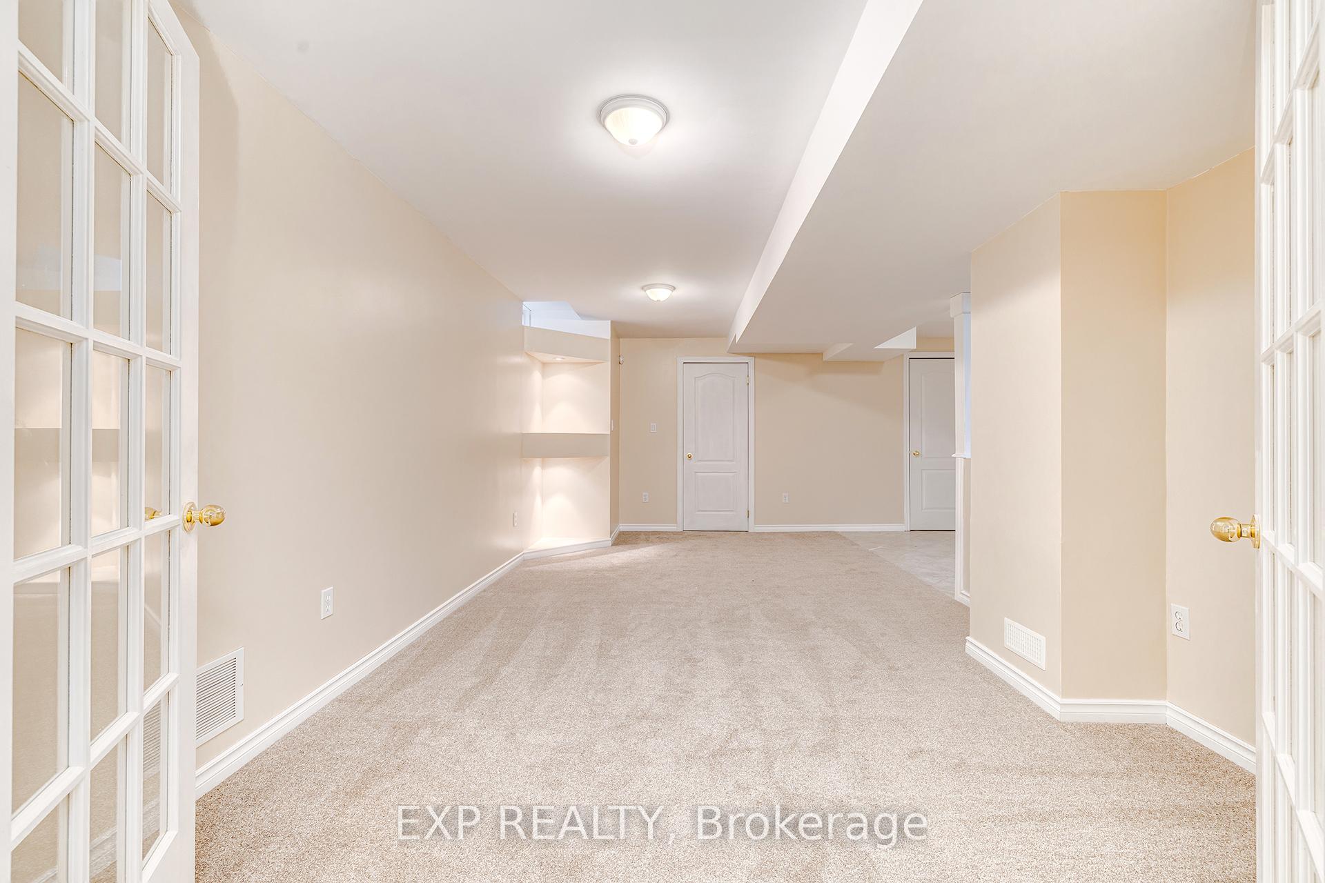 Photo 22 of 39 Bosworth Street, Hamilton, Meadowlands — HOMEH