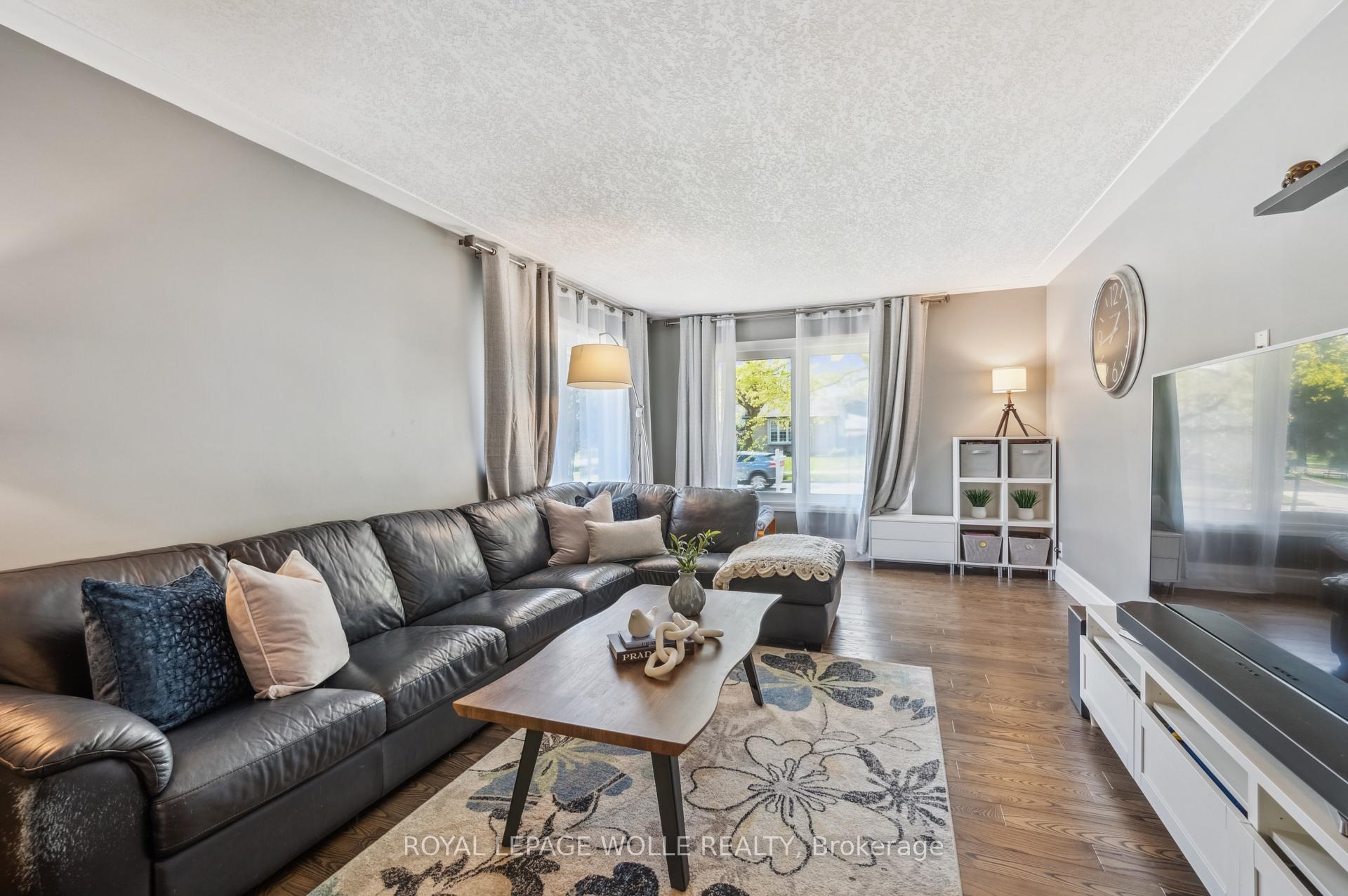 Photo 6 of 136 Warren Road, Kitchener — HOMEH