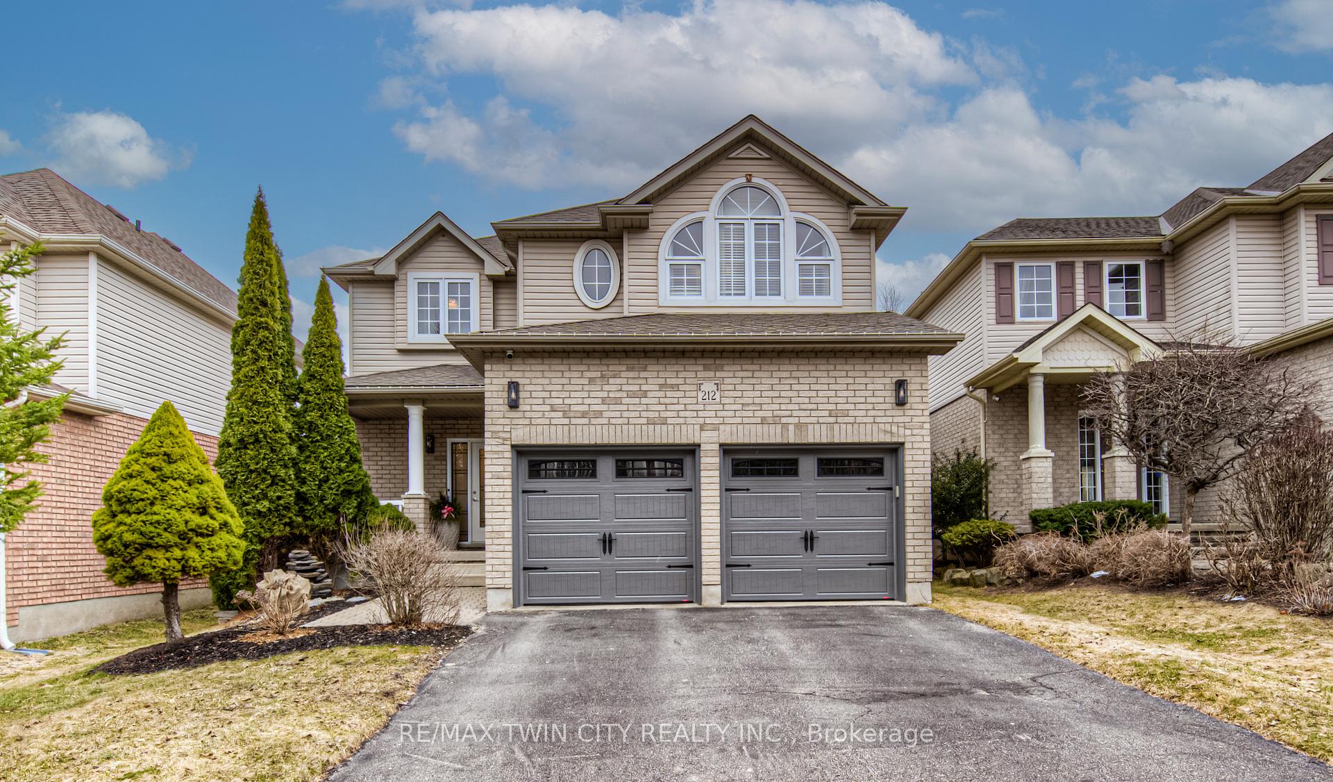 Photo 1 of 212 Doon Drive S, Kitchener — HOMEH