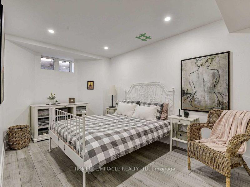 Photo 5 of 449 Landsborough Avenue, Milton, Scott — HOMEH
