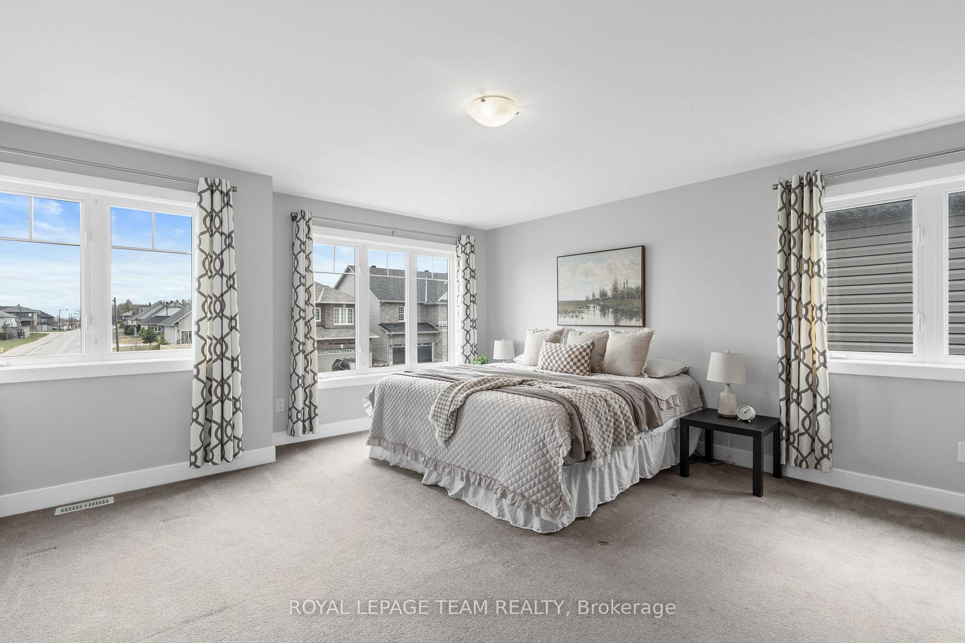 Photo 21 of 322 Haliburton Heights, Ottawa, Kanata - Emerald Meadows/Trailwest — HOMEH