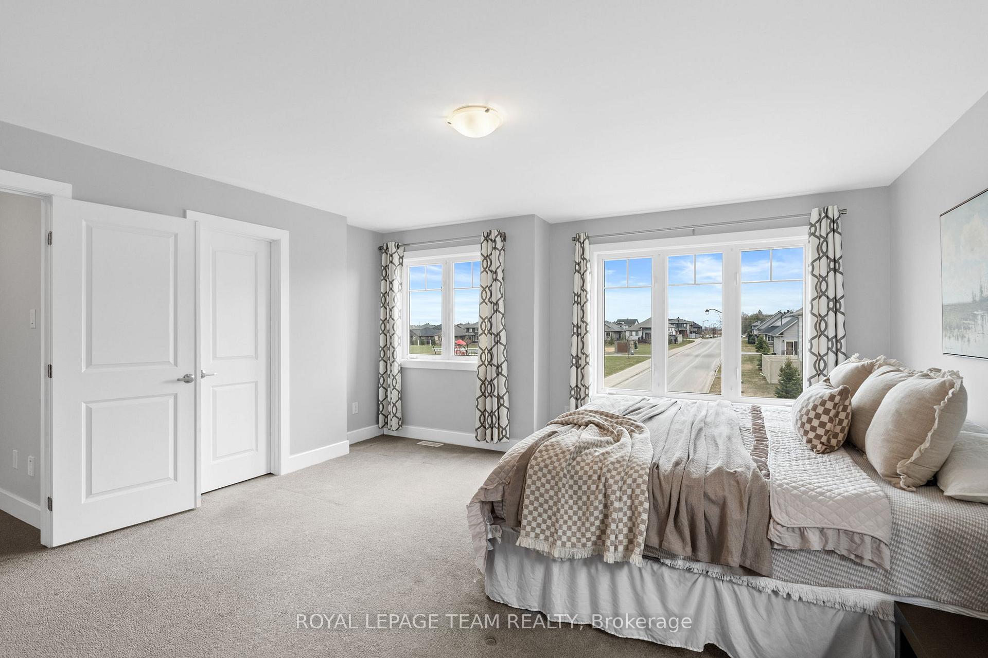 Photo 22 of 322 Haliburton Heights, Ottawa, Kanata - Emerald Meadows/Trailwest — HOMEH