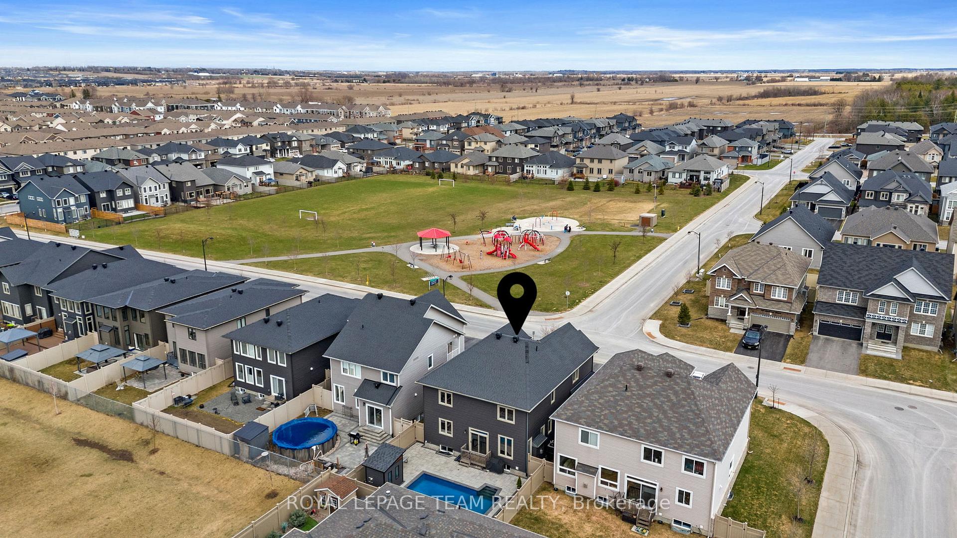 Photo 38 of 322 Haliburton Heights, Ottawa, Kanata - Emerald Meadows/Trailwest — HOMEH