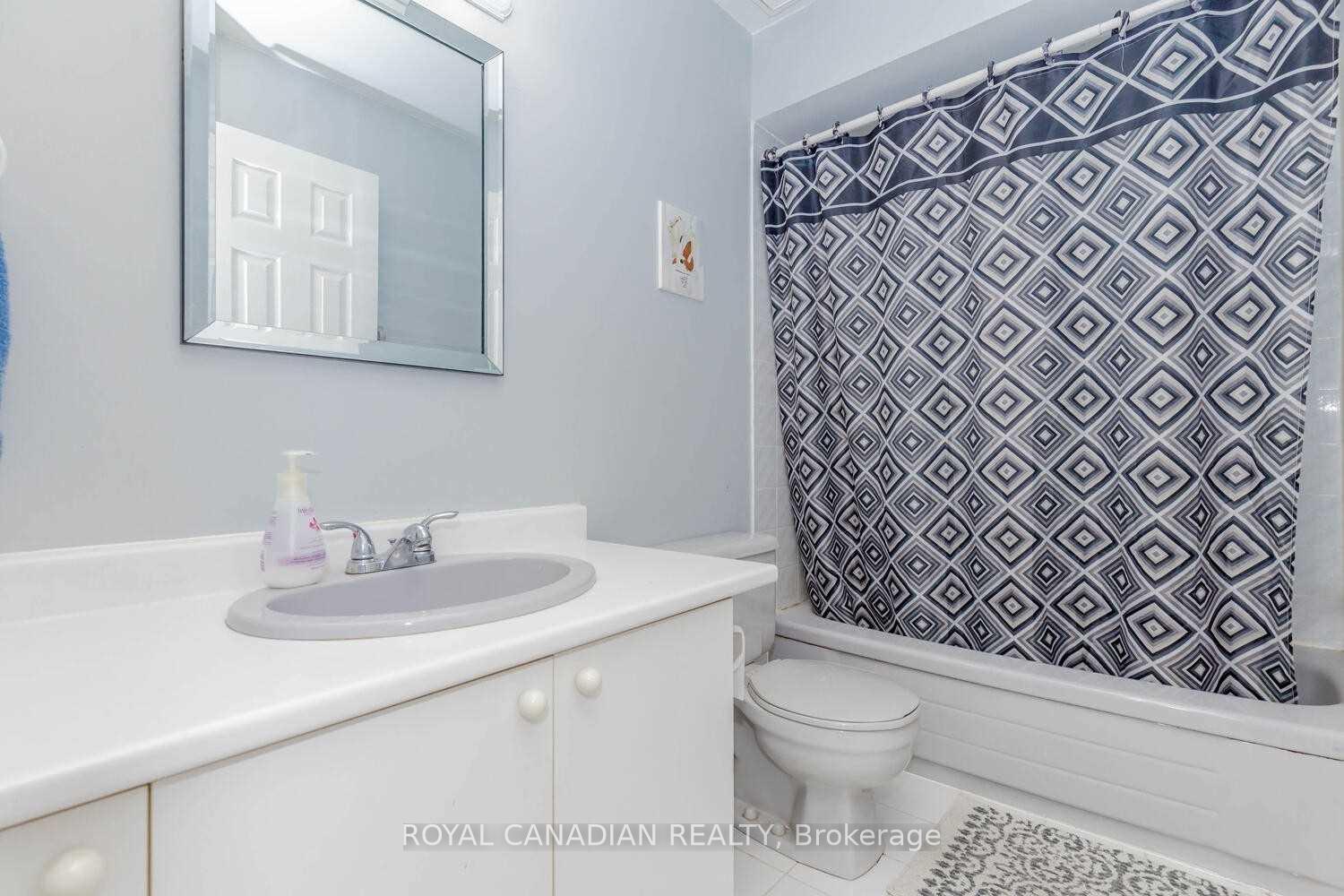 Photo 13 of 56 Edgewater Drive, Hamilton, Lakeshore — HOMEH