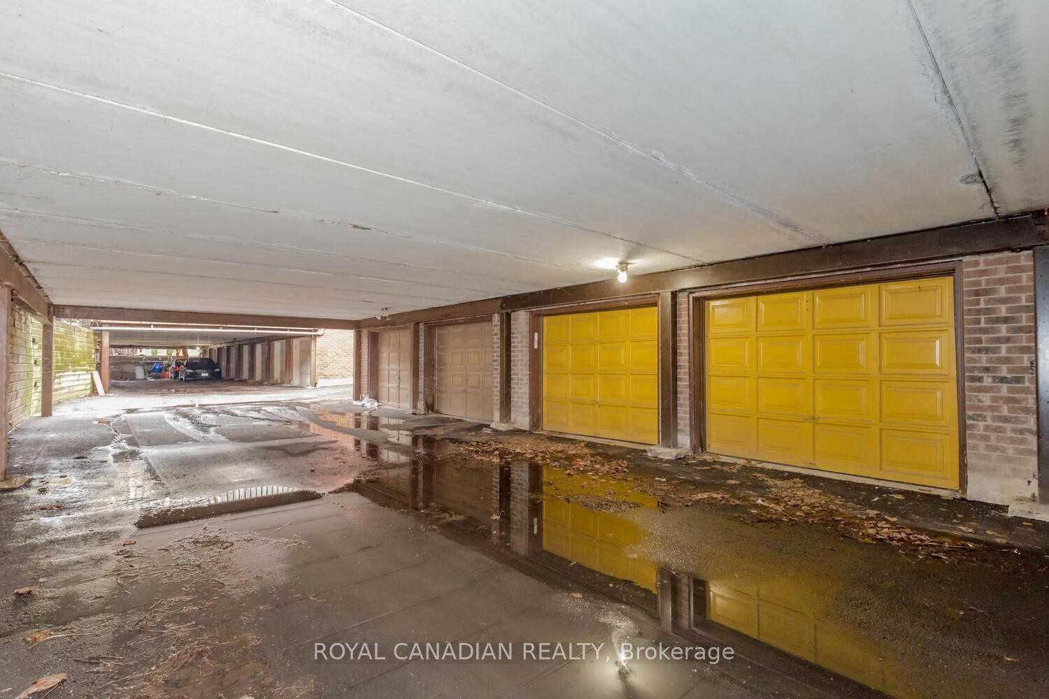 Photo 14 of 56 Edgewater Drive, Hamilton, Lakeshore — HOMEH