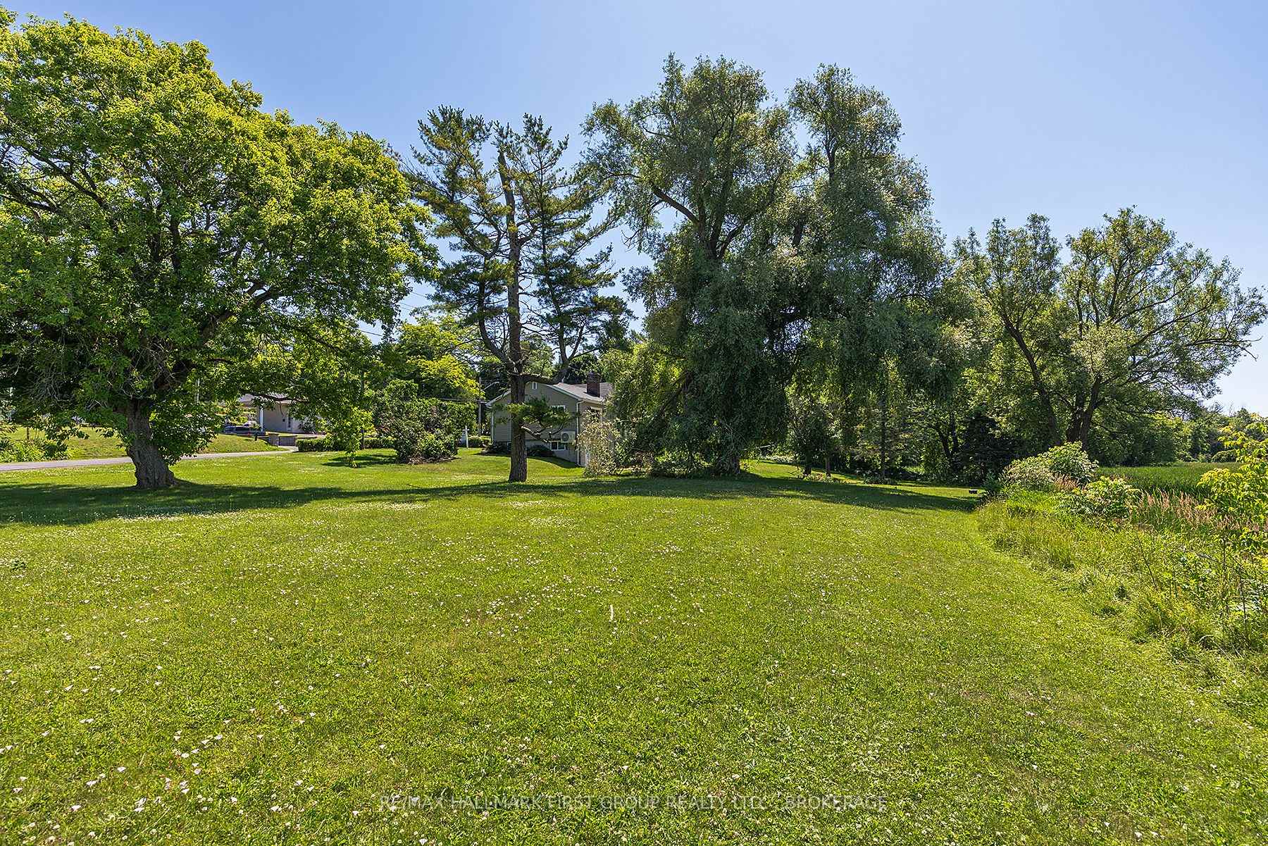 Photo 2 of 757 Hillview Road, Kingston, South of Taylor-Kidd Blvd — HOMEH