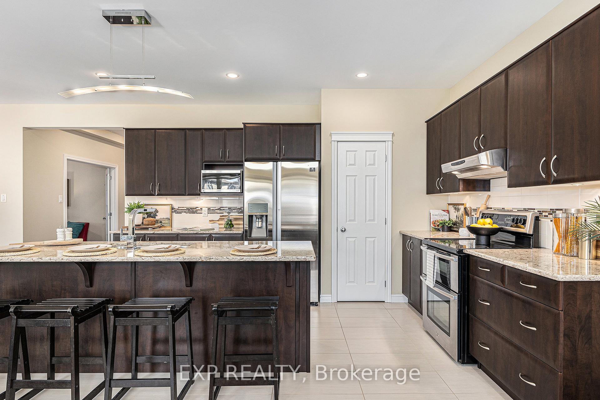 Photo 13 of 408 Drumheller Place, Ottawa, Kanata - Kanata Lakes/Heritage Hills — HOMEH