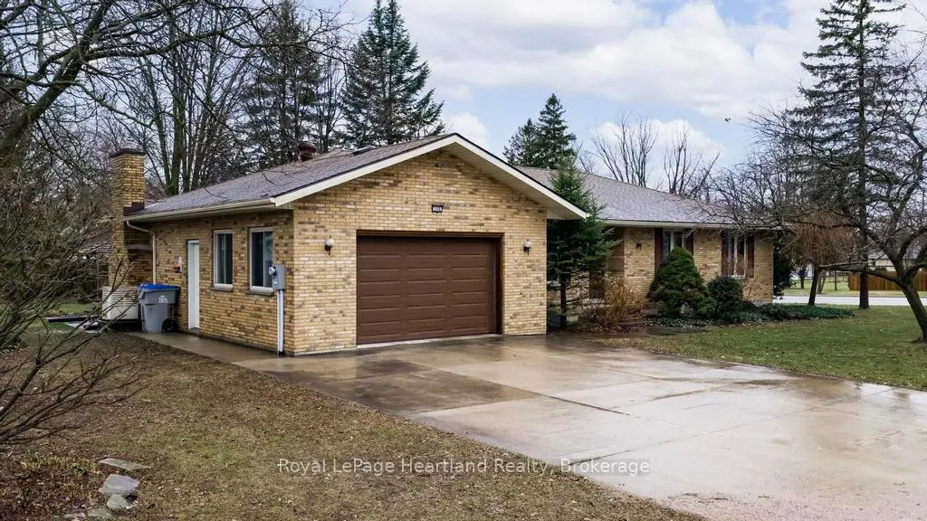 Photo 3 of 146 Princess Street W, Central Huron, Clinton — HOMEH