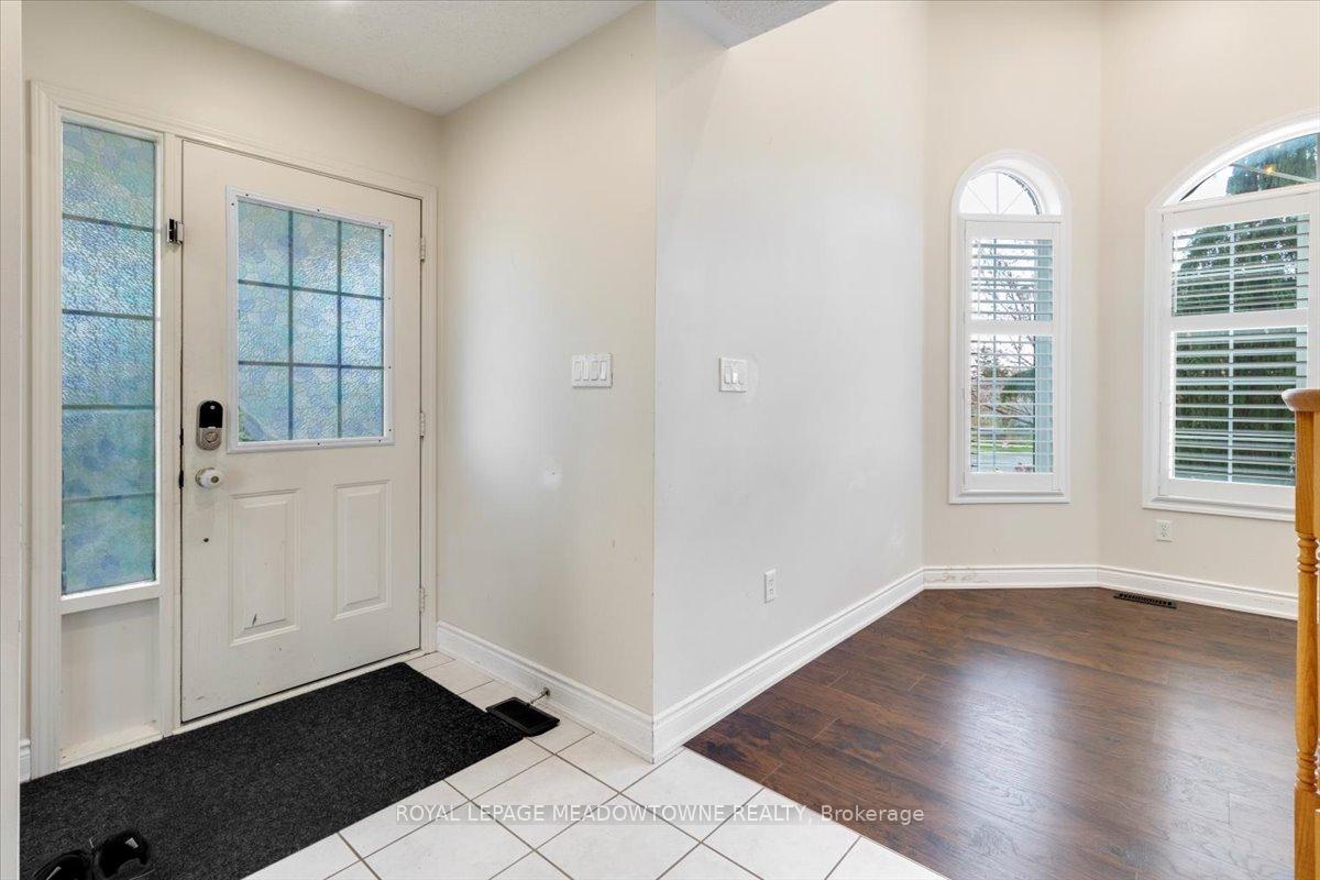 Photo 5 of 1677 Clark Boulevard, Milton, Beaty — HOMEH