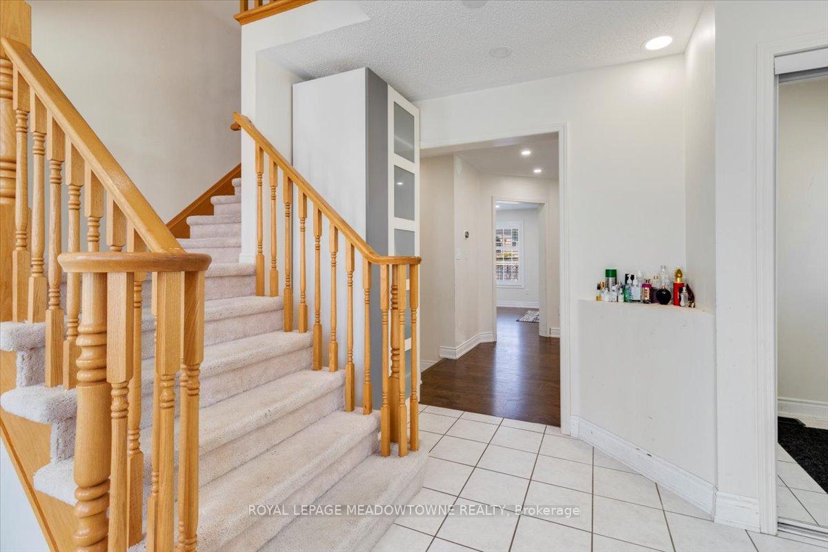 Photo 7 of 1677 Clark Boulevard, Milton, Beaty — HOMEH