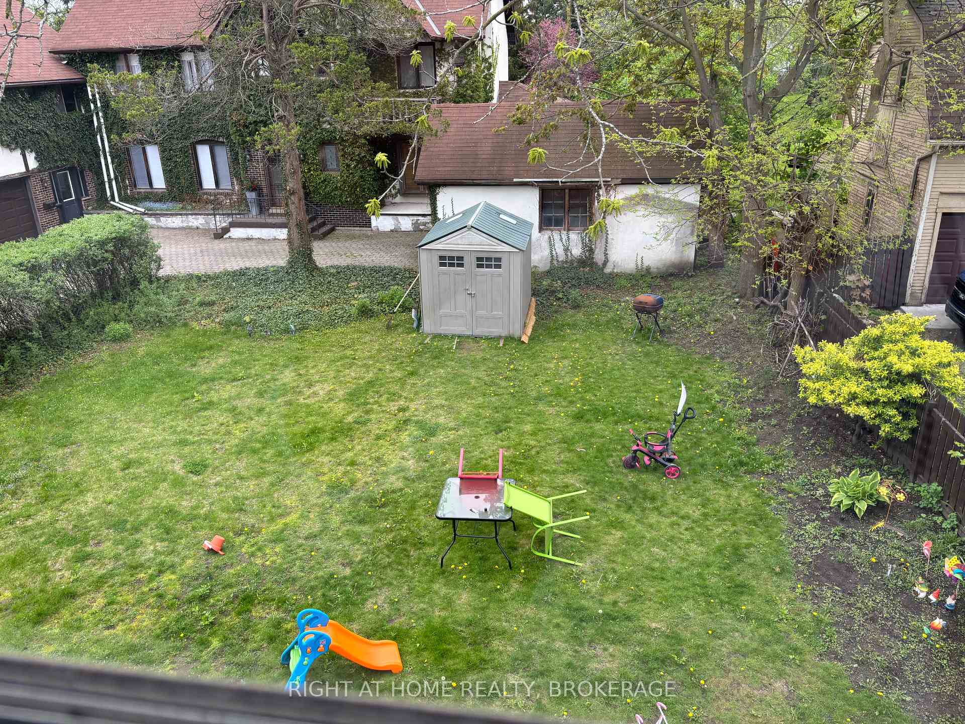 Photo 20 of Unit Upper, 48 Lake Avenue Drive, Hamilton, Stoney Creek — HOMEH