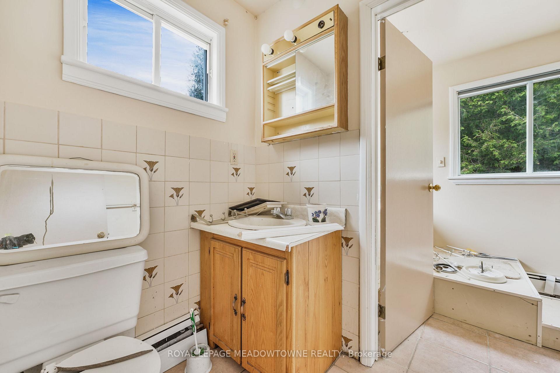 Photo 18 of 205 King Street S, Minto — HOMEH
