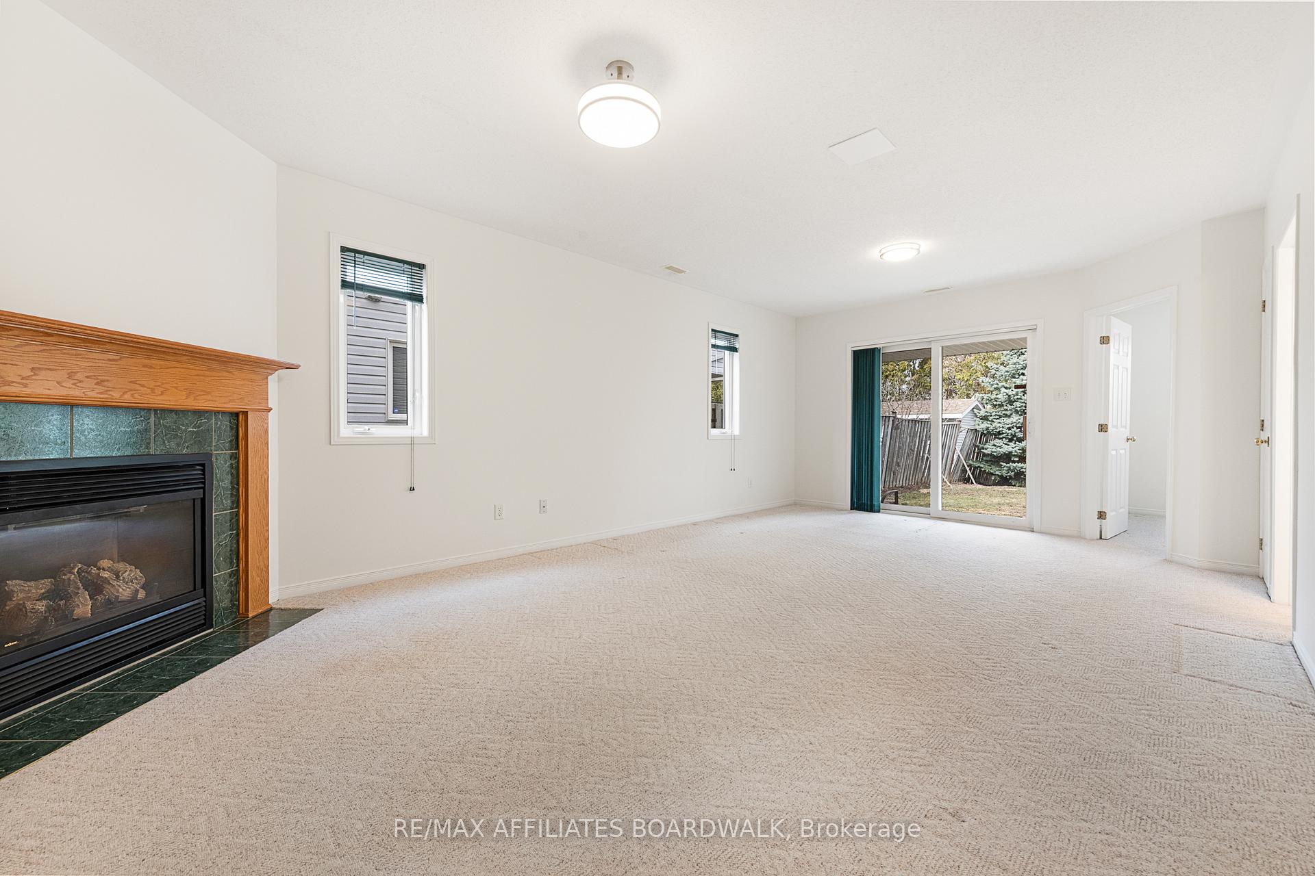 Photo 22 of 12 Castle Glen Crescent, Ottawa, Kanata - Glencairn/Hazeldean — HOMEH