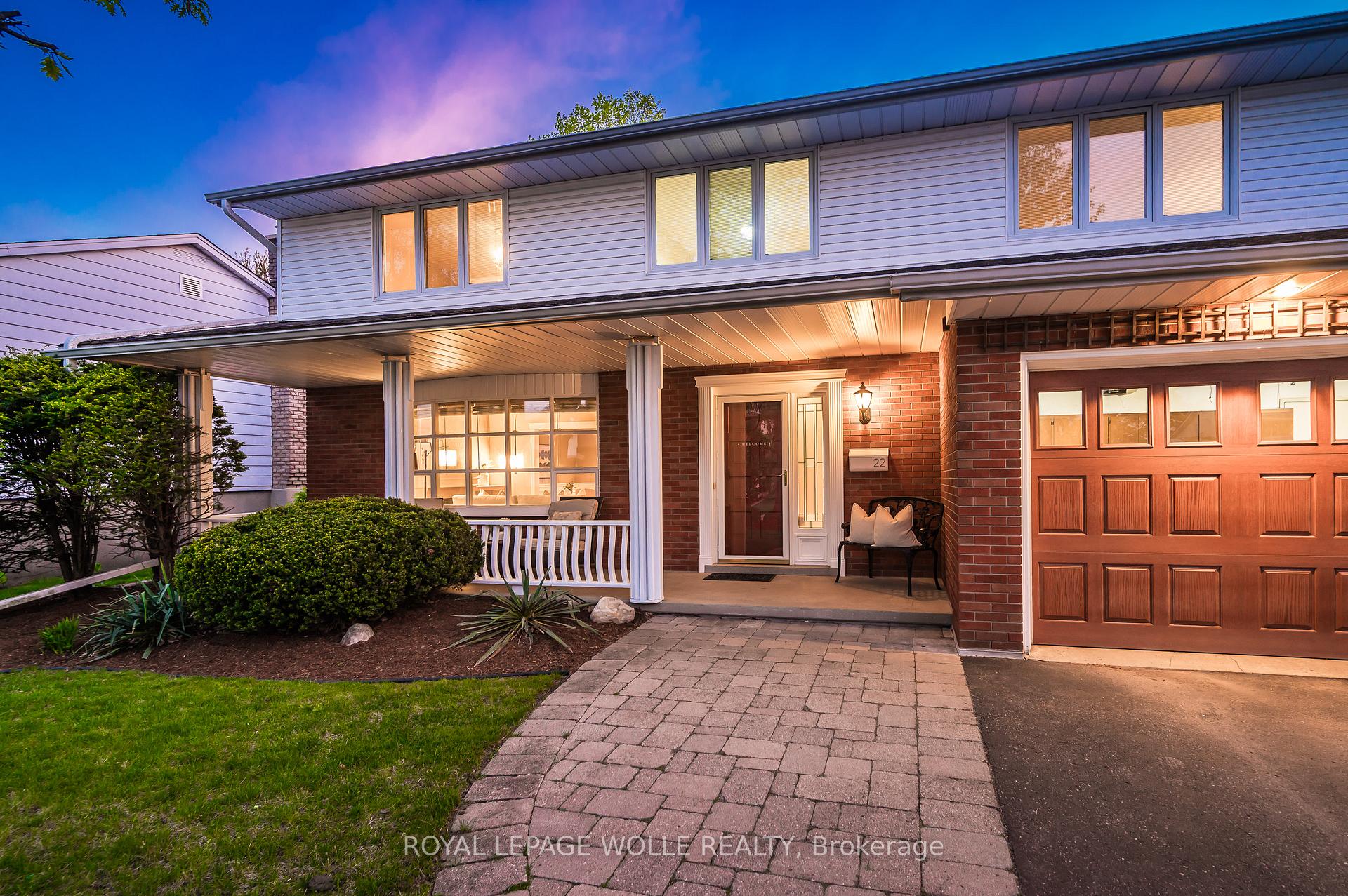 Photo 4 of 22 Eastwood Drive, Kitchener — HOMEH